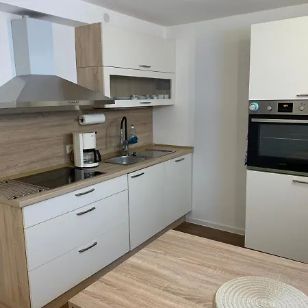 Apartment Ferienwohnung *